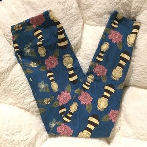 Lularoe OS Bees and Roses Leggings